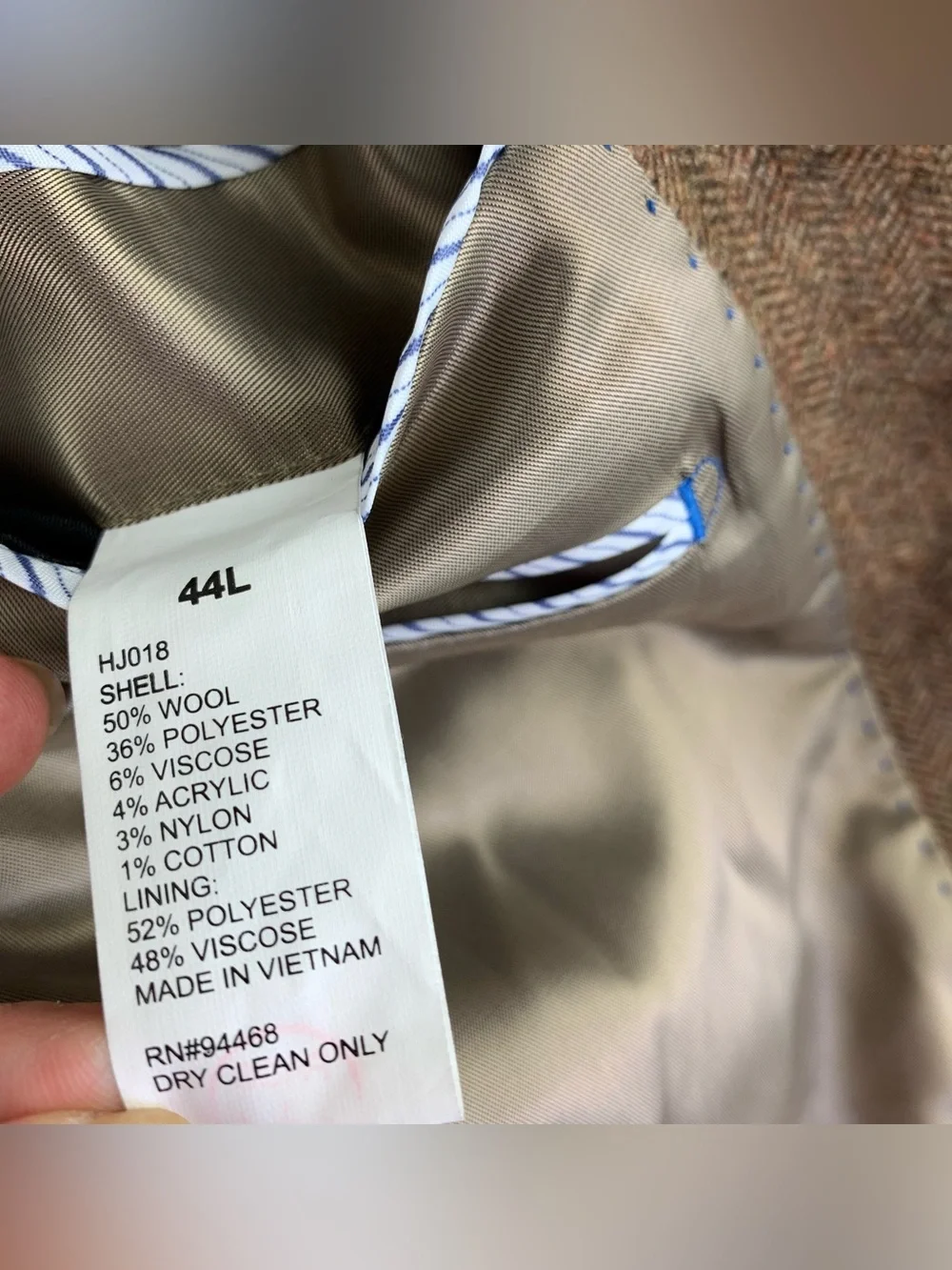 Nautica Men's 44L Wool-Blend herringbone Blazer sport coat in brown